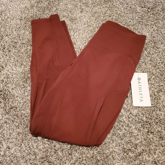 athleta trekkie hybrid crop